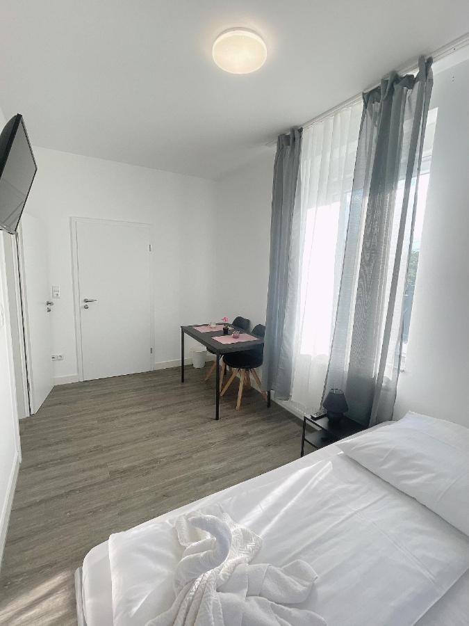 Comfortable Hostel In Wesseling Exterior photo