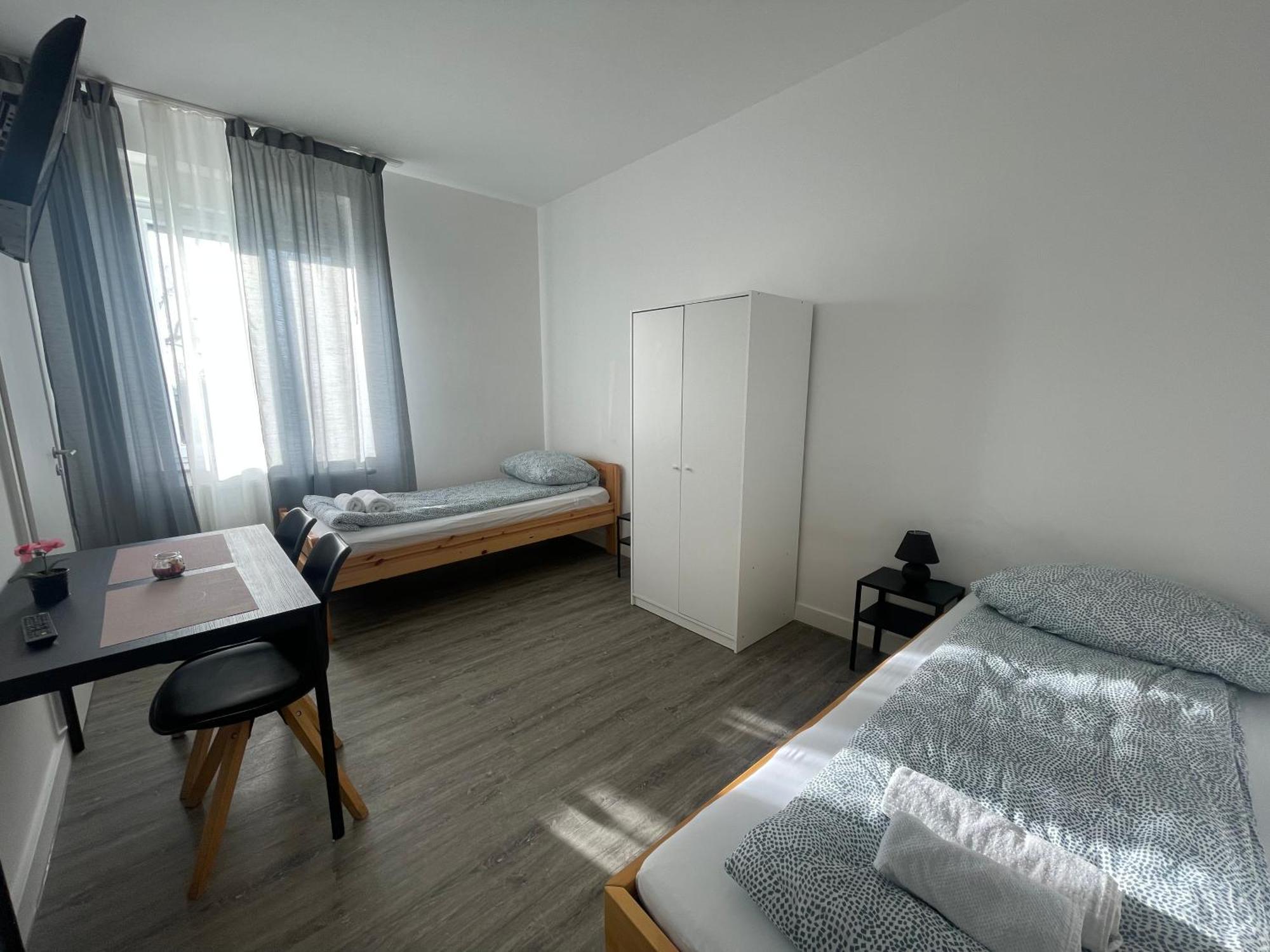 Comfortable Hostel In Wesseling Exterior photo