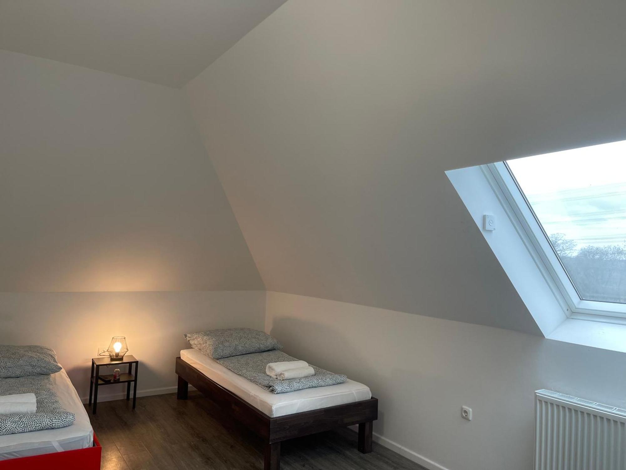 Comfortable Hostel In Wesseling Exterior photo