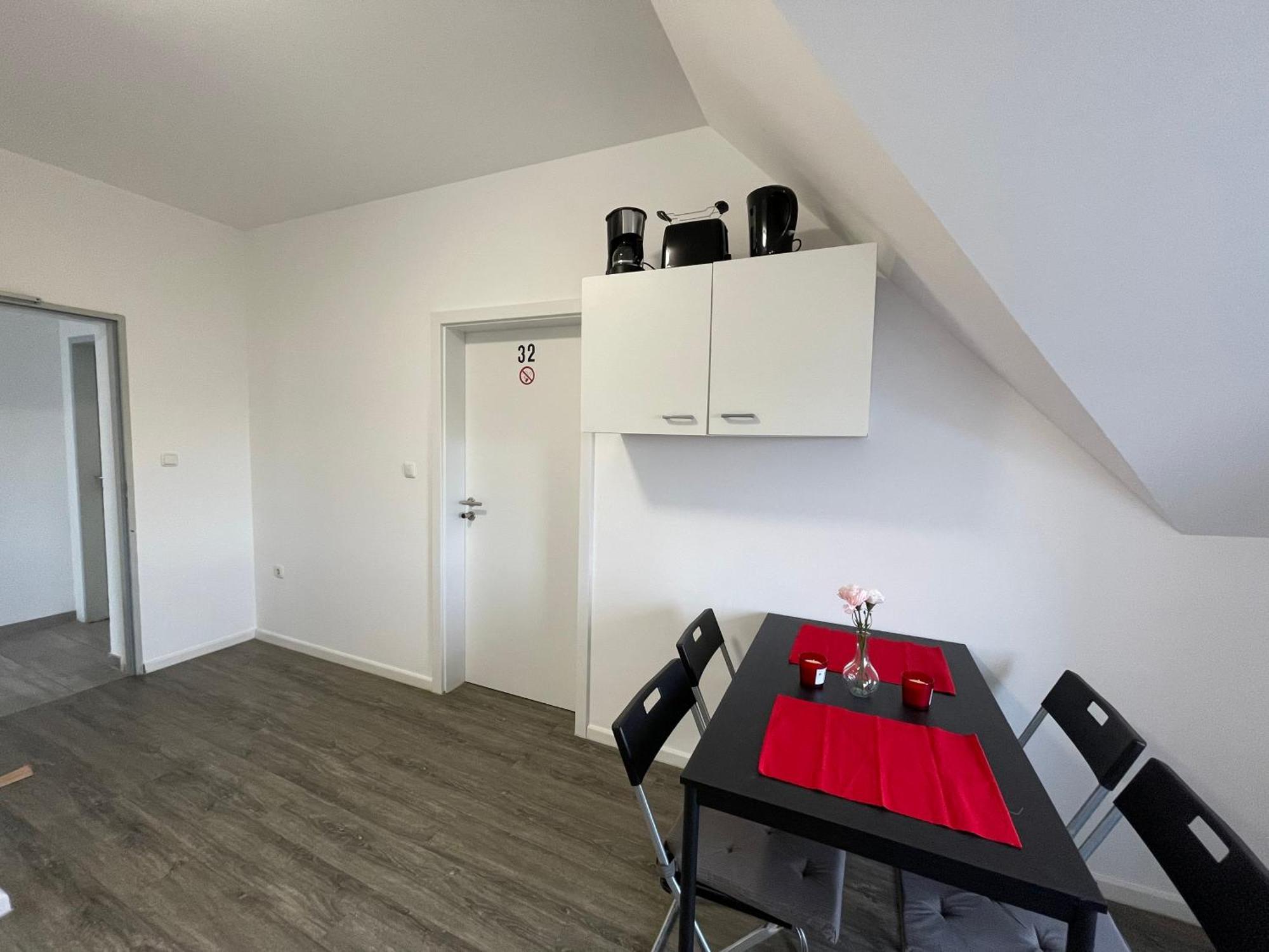 Comfortable Hostel In Wesseling Exterior photo