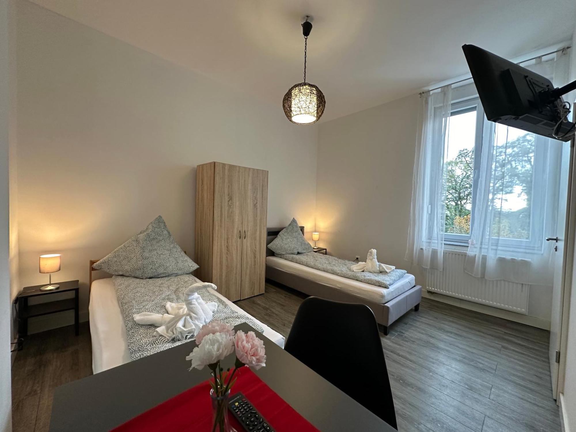 Comfortable Hostel In Wesseling Exterior photo